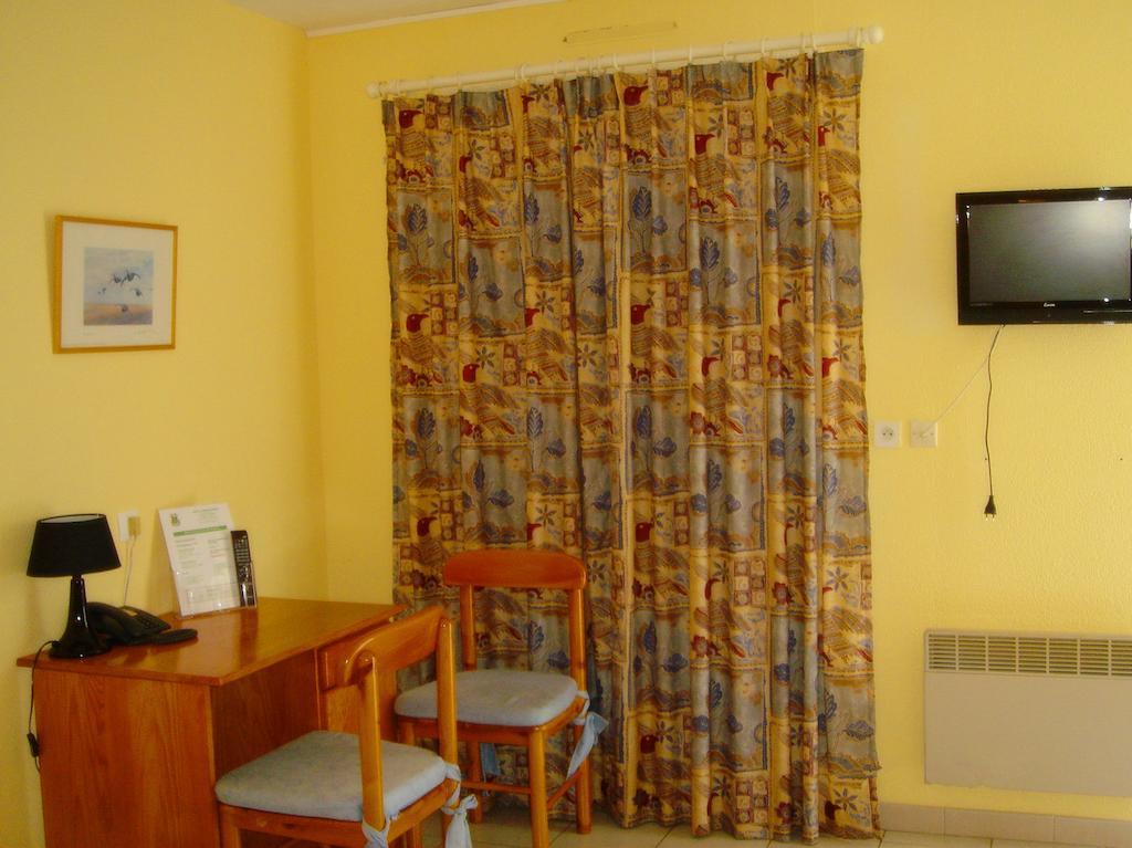 Motel Des Bruyeres Lamotte-Beuvron Værelse billede