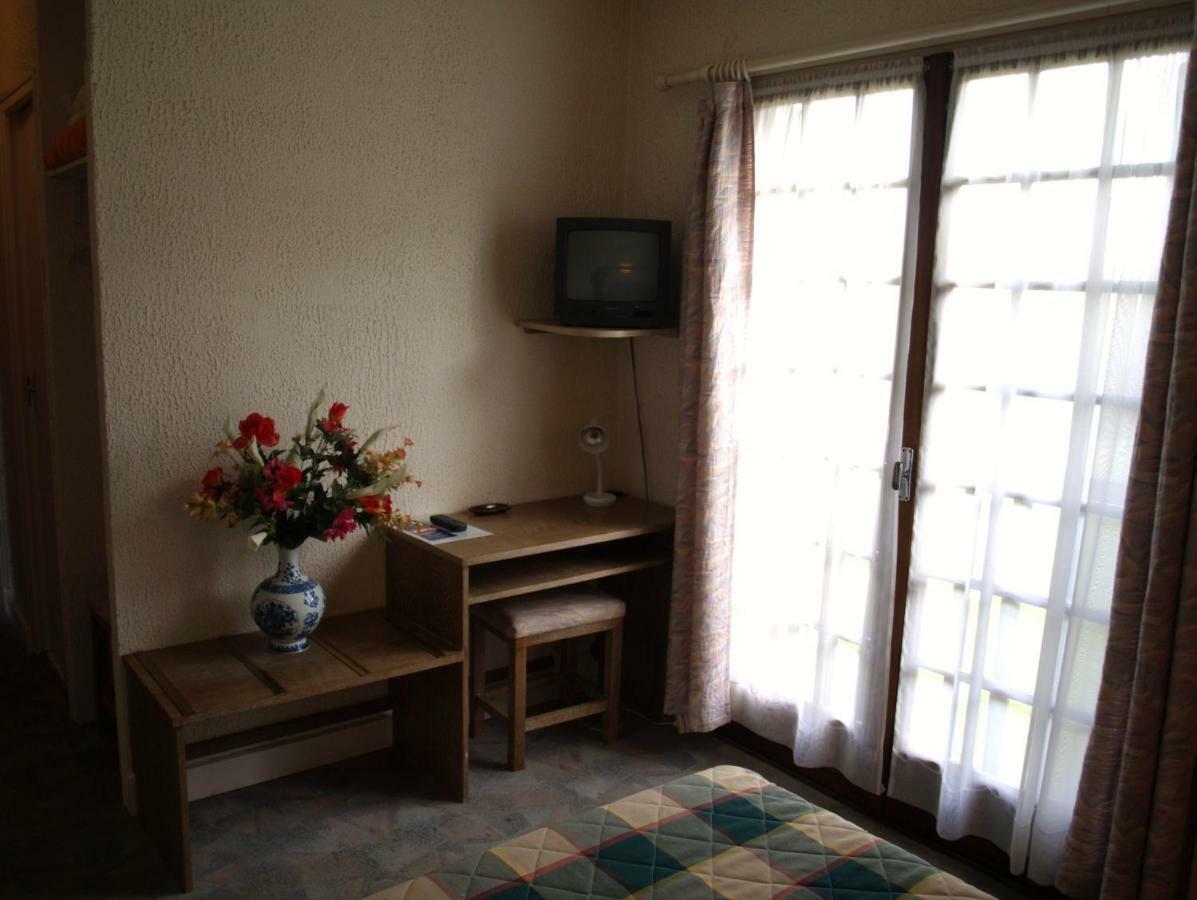 Motel Des Bruyeres Lamotte-Beuvron Eksteriør billede